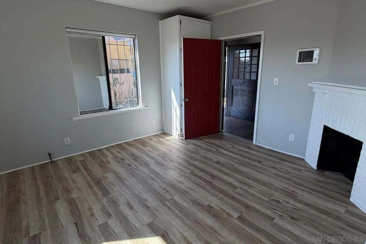 2578 L St Apt 1 - Photo 5 of 15