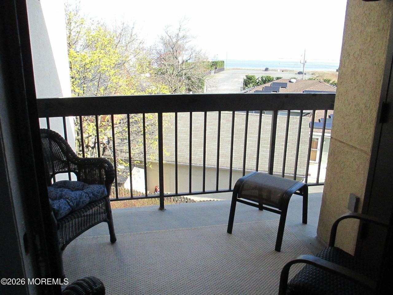 32 Center Ave #14 - Photo 6 of 12