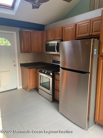 1404 Unami Ave - Photo 6 of 7