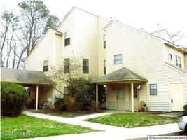 featured image of 106 Daffodil Dr