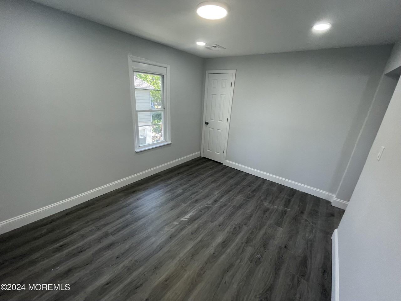 413 Ridge Ave #2 - Photo 5 of 9
