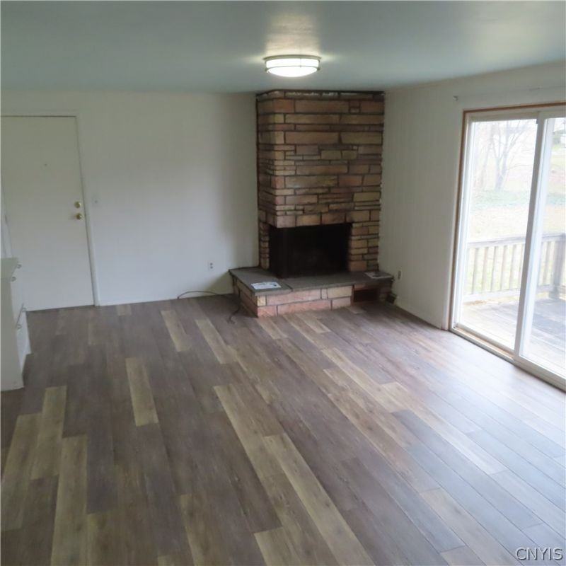 5265 Jamesville Rd - Photo 5 of 18