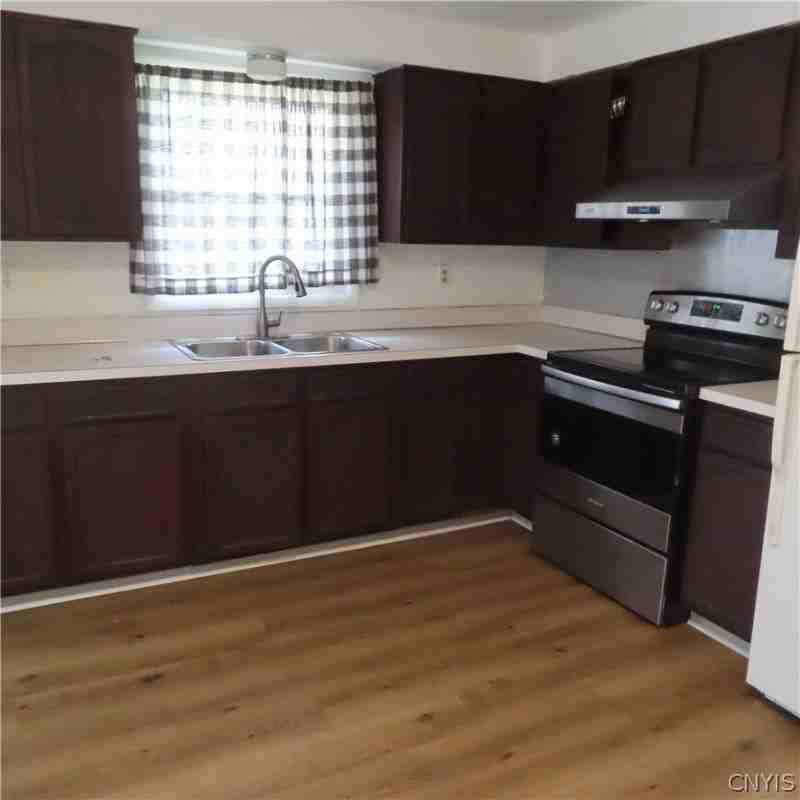 5265 Jamesville Rd - Photo 6 of 18