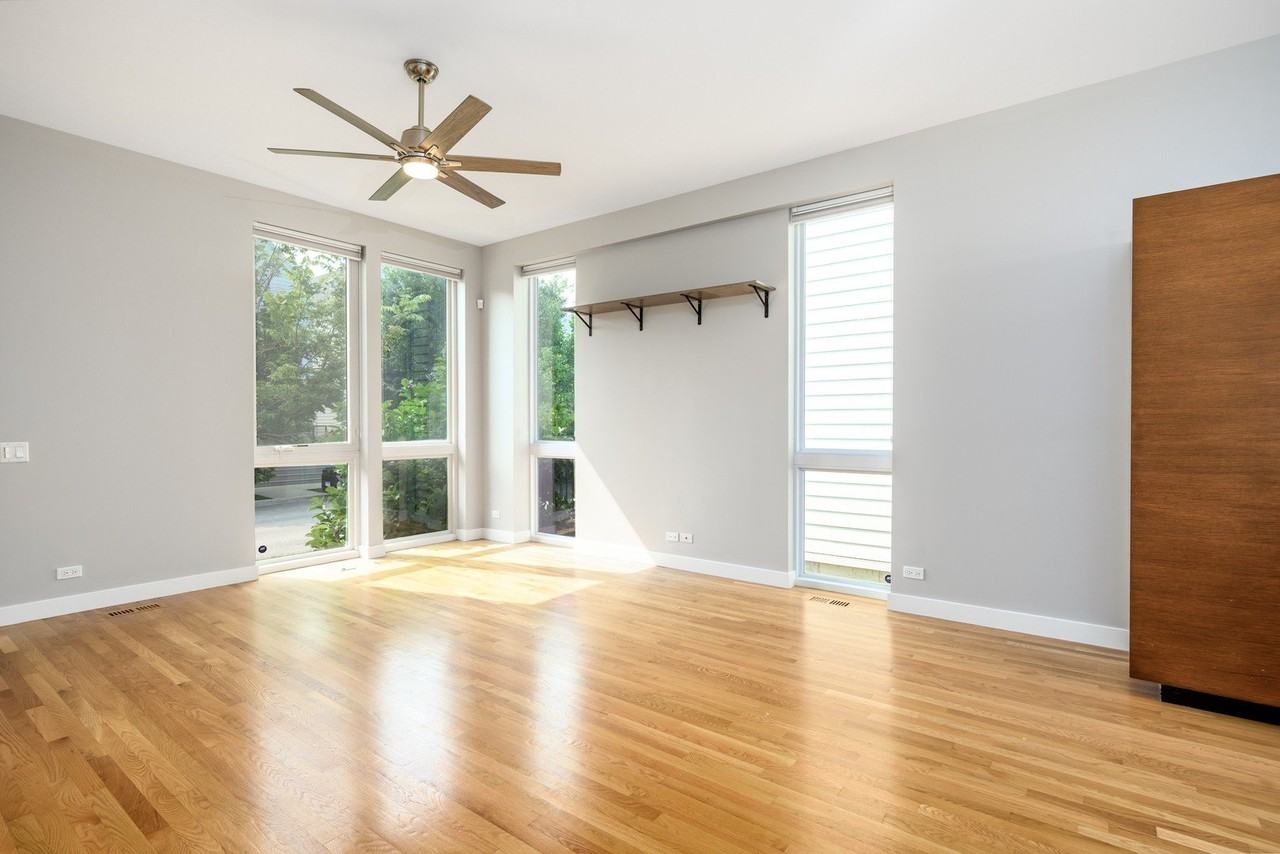 4412 W Waveland Ave - Photo 5 of 23