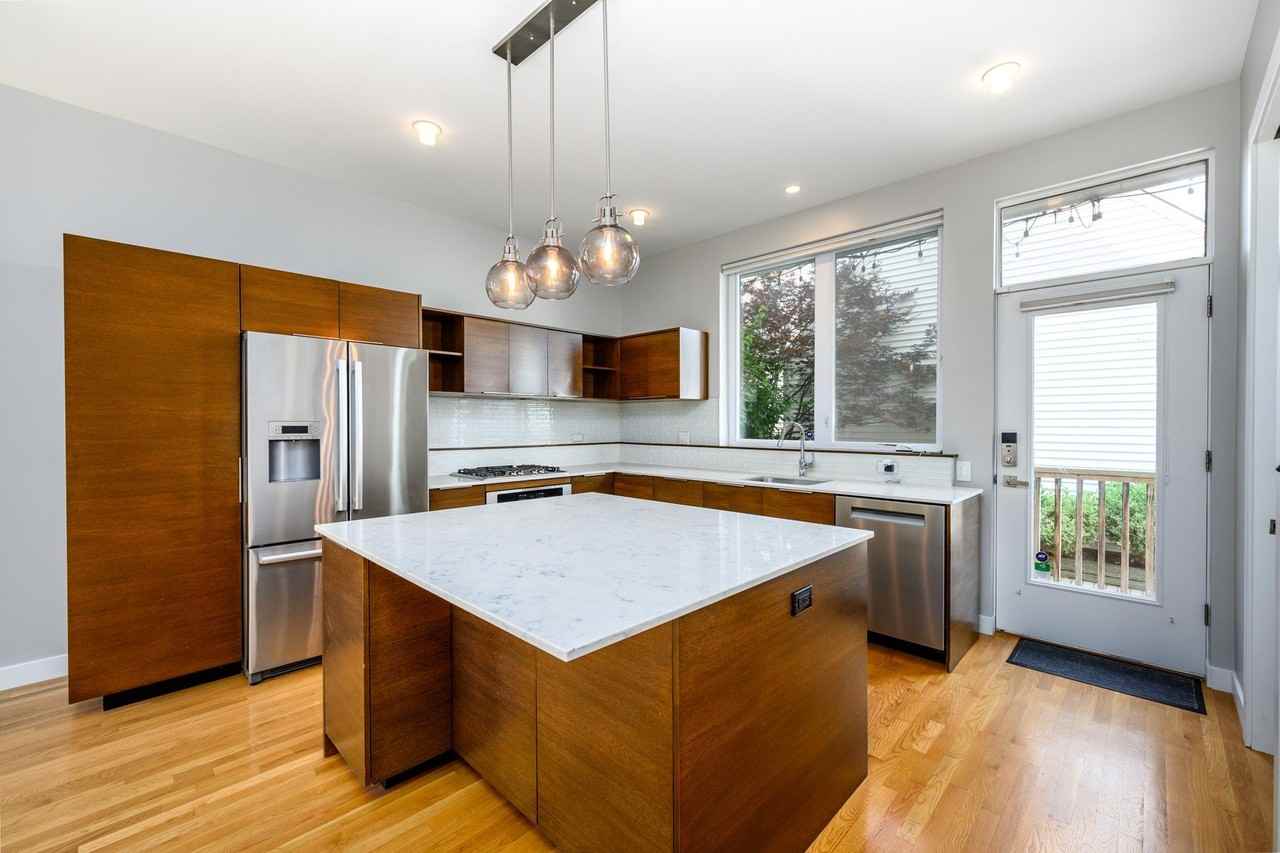 4412 W Waveland Ave - Photo 6 of 23