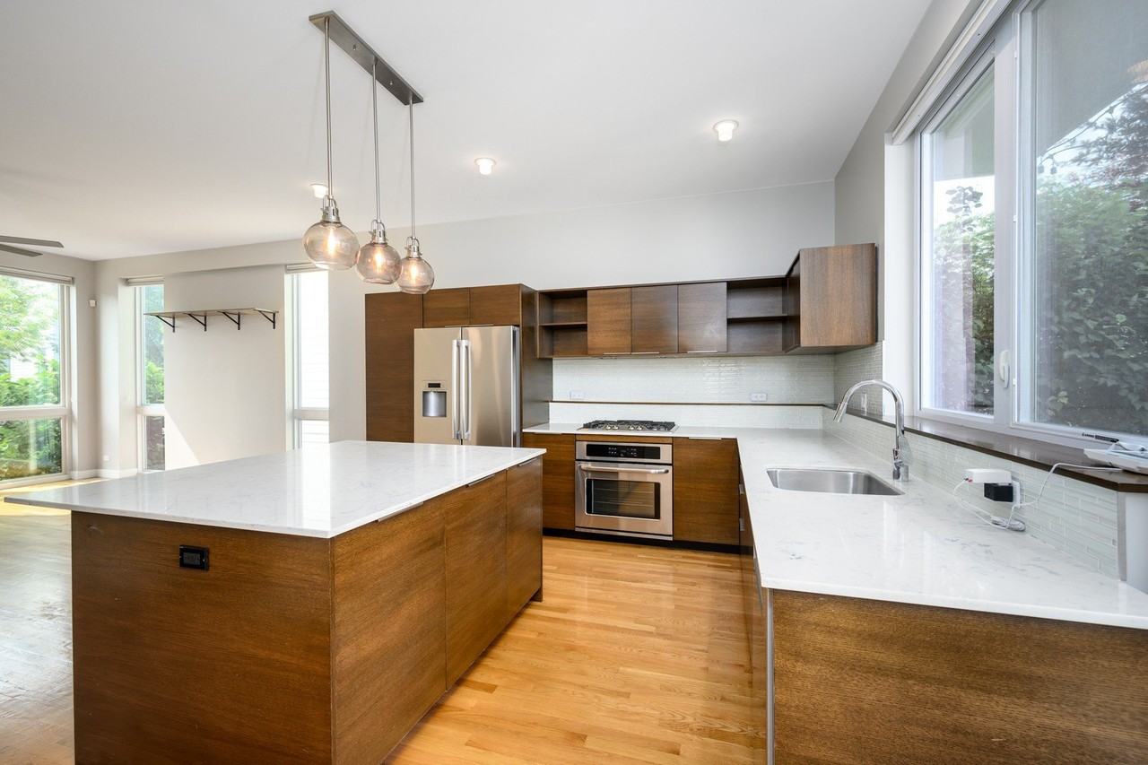 4412 W Waveland Ave - Photo 7 of 23