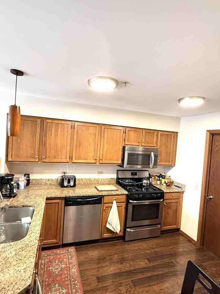 1159 E Addison Ave - Photo 2 of 14