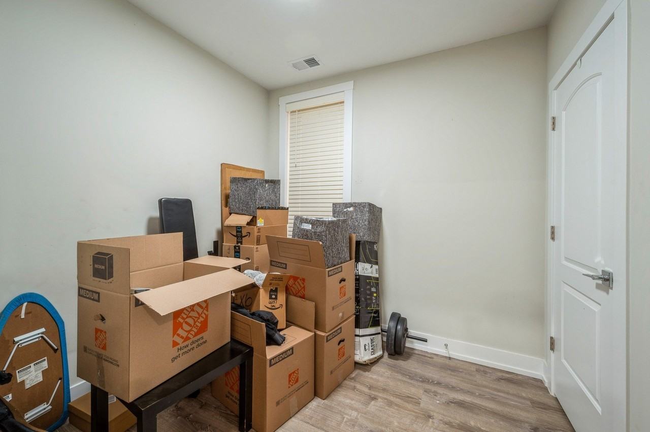 2237 S Sacramento Ave Unit 2 - Photo 5 of 7