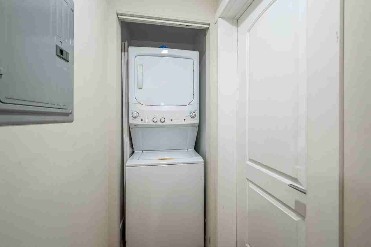 2237 S Sacramento Ave Unit 2 - Photo 7 of 7