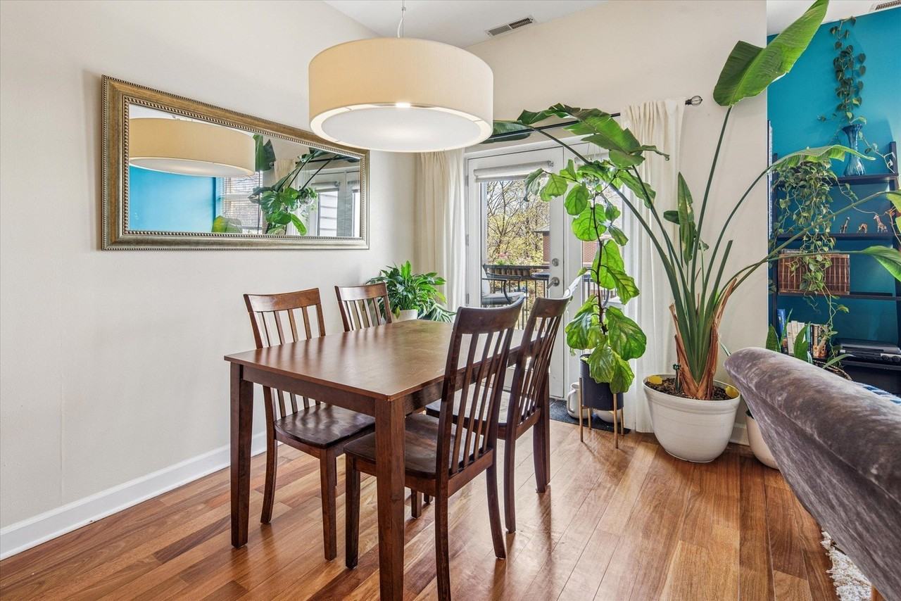 3741 N Wolcott Ave Unit 6 - Photo 6 of 21