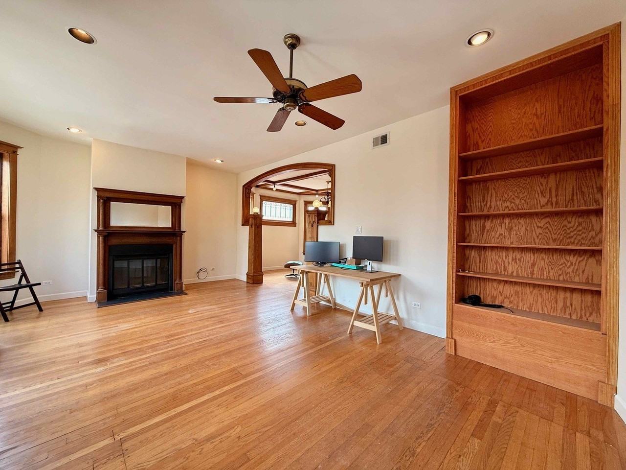 2414 N Spaulding Ave #2F - Photo 5 of 30