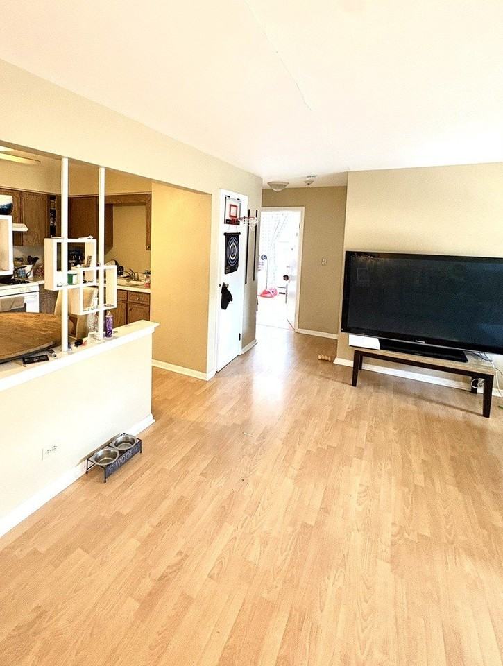 4337 Prescott Ave #2C - Photo 3 of 8