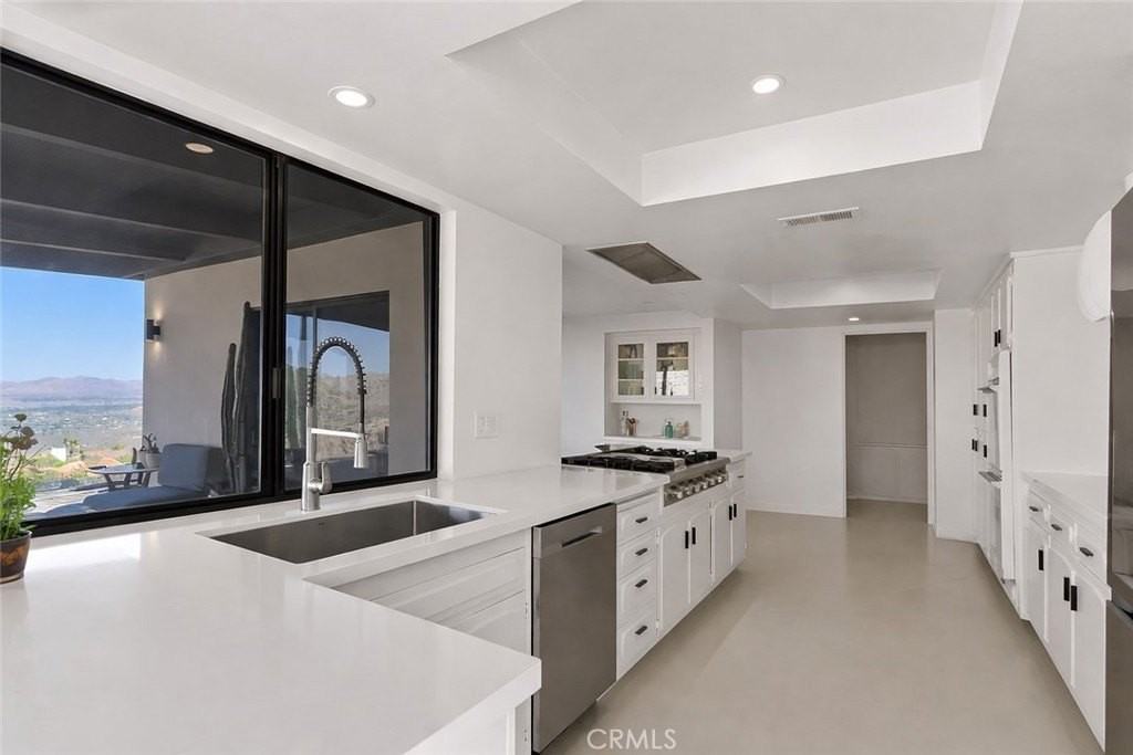 53744 Ridge Rd - Photo 5 of 17