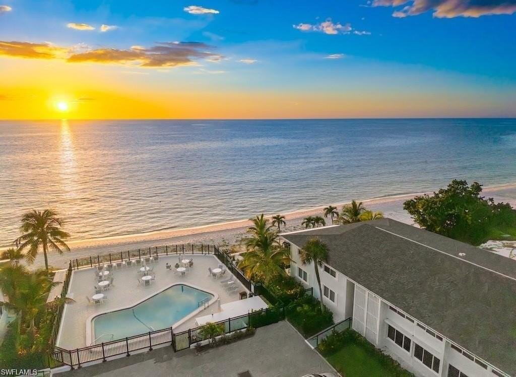 1065 Gulf Shore Blvd N #205