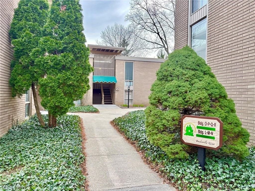 6770 Chaffee Ct Unit Q1 - Photo 4 of 28