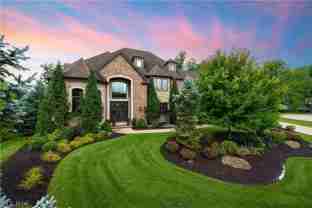 3600 Oxford Cir - Photo 1 of 1