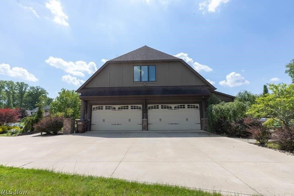 3600 Oxford Cir - Photo 4 of 49