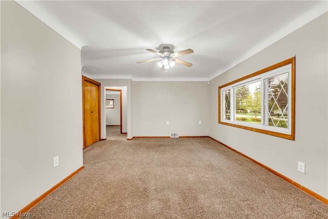 25121 Price Rd - Photo 6 of 32