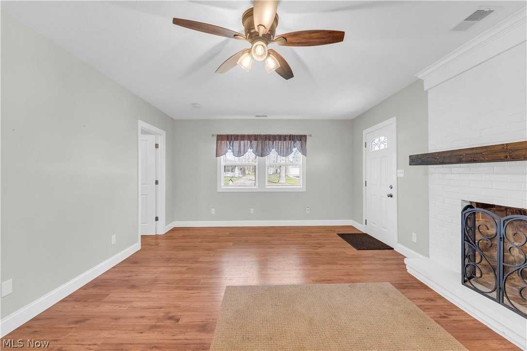 1151 Bryce Ave - Photo 4 of 28