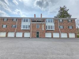 featured image of 6995 Carriage Hill Dr