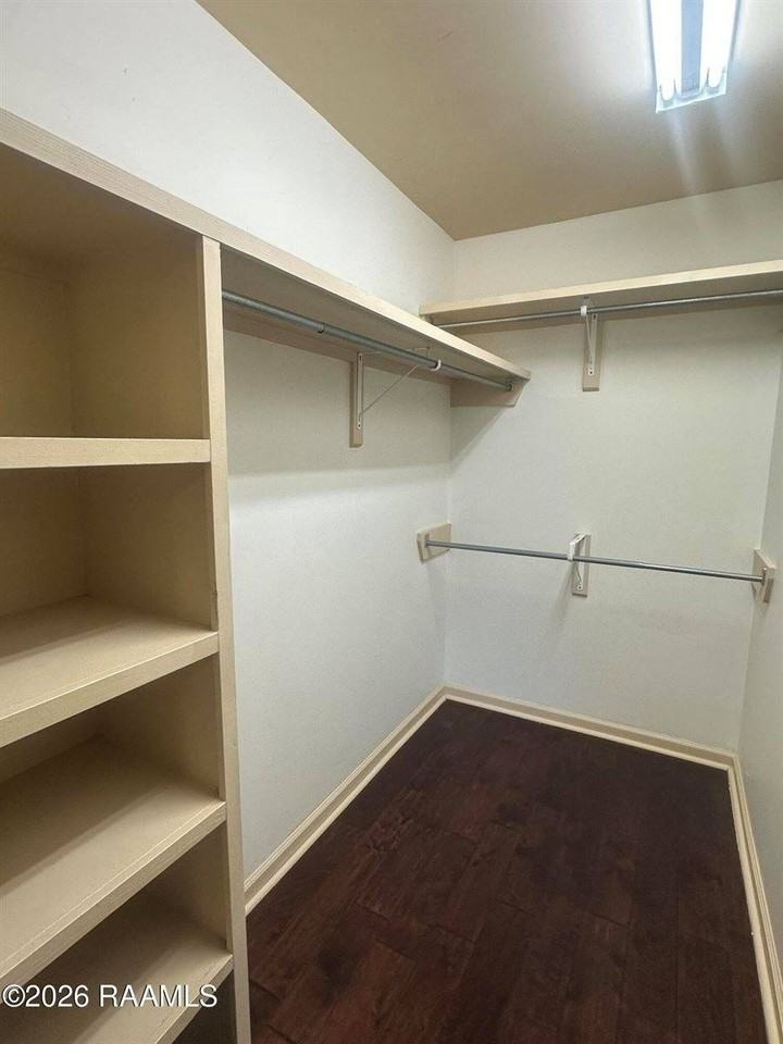 309 Stags Leap Ln - Photo 6 of 15