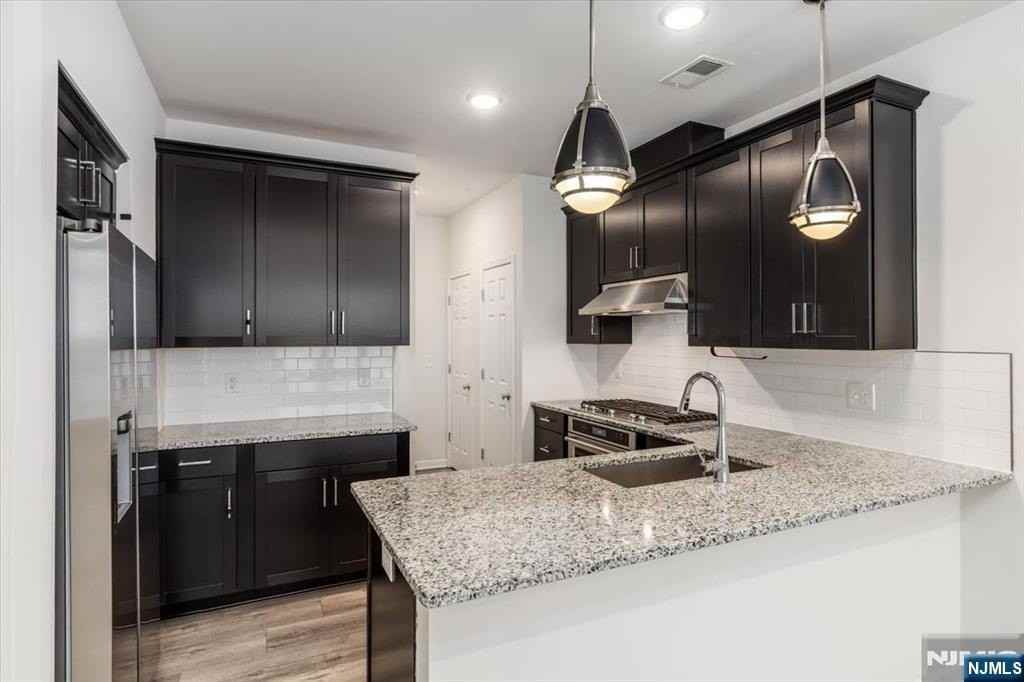 34 Arnold Dr - Photo 5 of 21