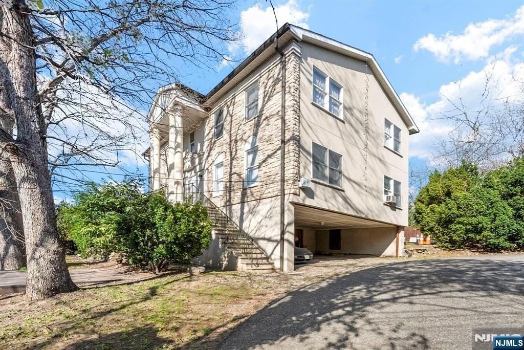 360 Gorge Rd - Photo 2 of 19