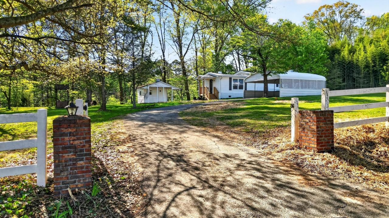 155 Bradford Ln #1 - Photo 6 of 7