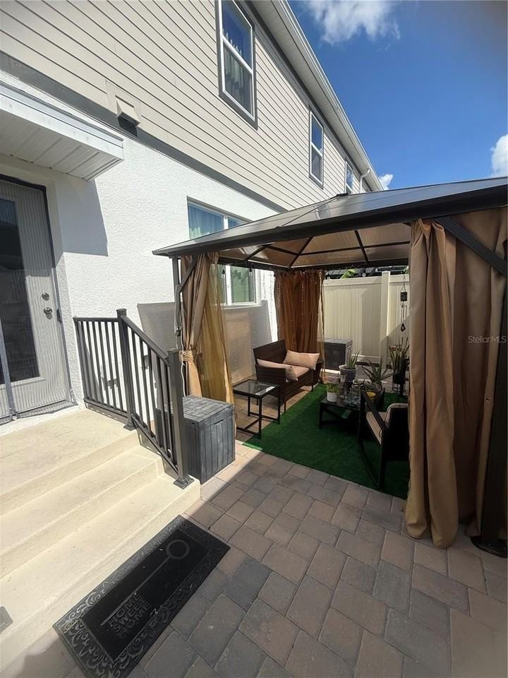 9261 Gran Teatro Dr - Photo 7 of 50