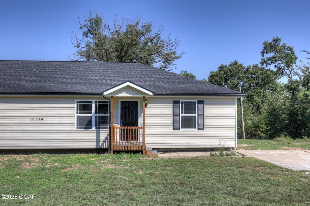 10974 Afton #B - Photo 2 of 31