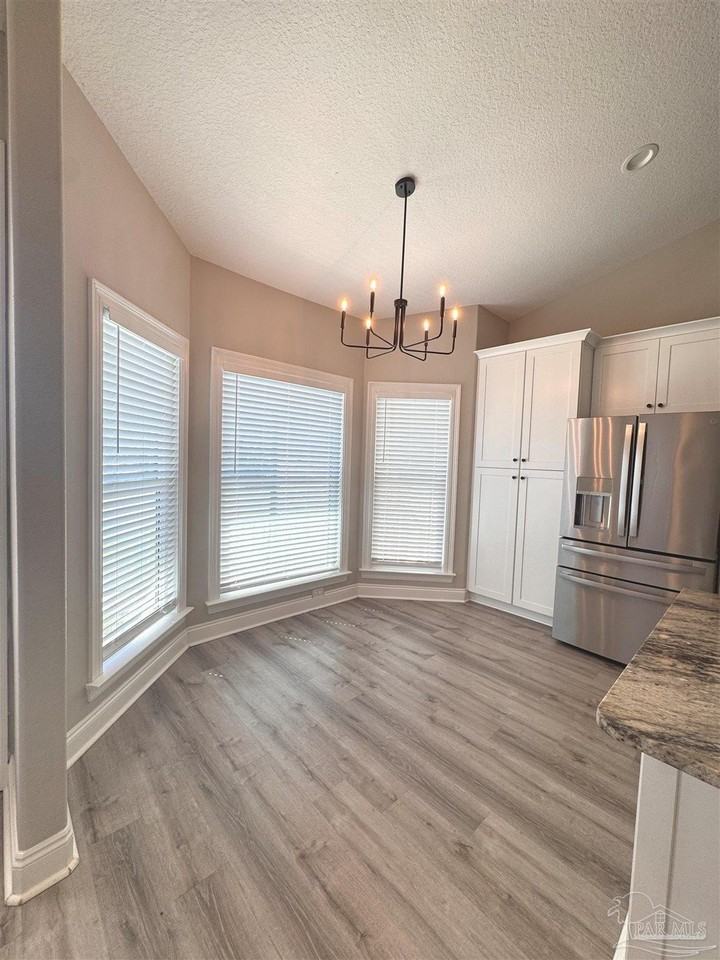 5596 Kailey Rd - Photo 4 of 29