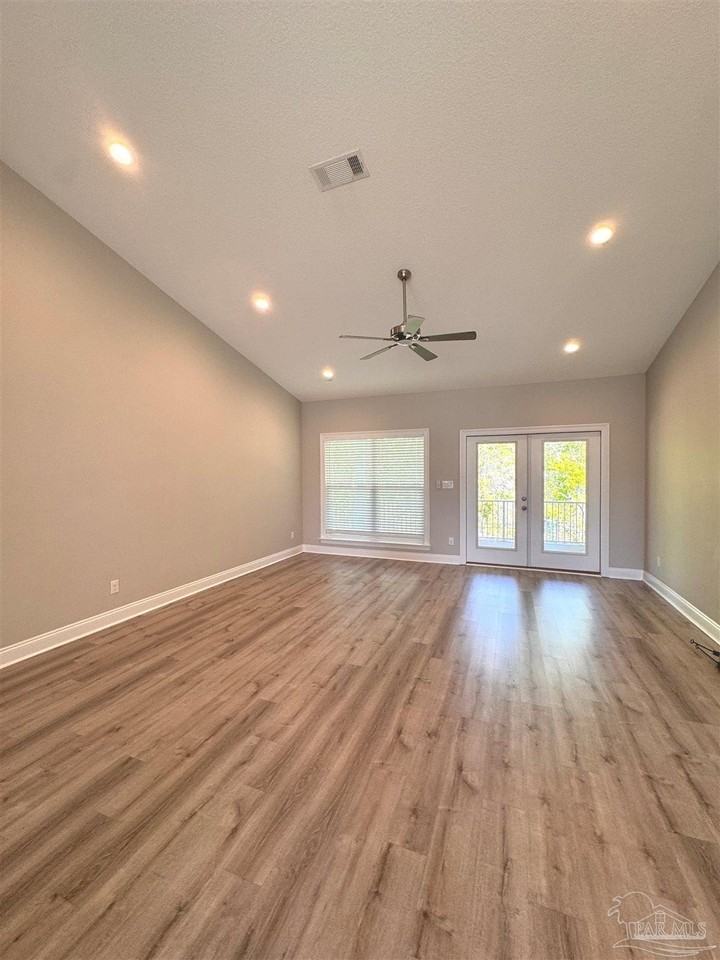 5596 Kailey Rd - Photo 7 of 29