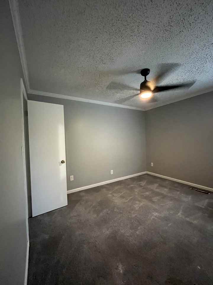 261 Becks Ln #1 - Photo 5 of 13