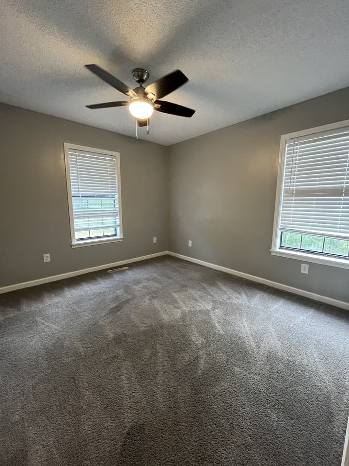 261 Becks Ln #1 - Photo 6 of 13