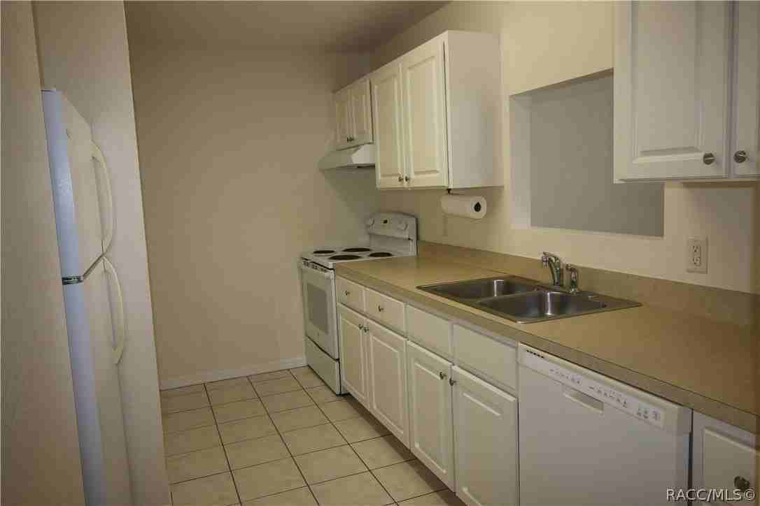 1950 Nw 12th Ave Unit B - Photo 7 of 21