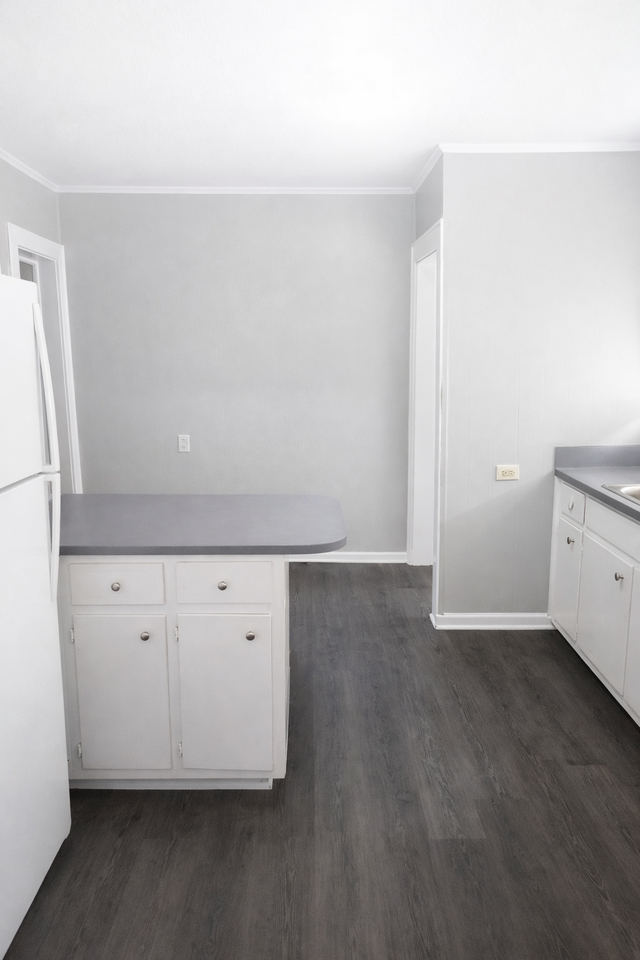 1827 1st Ave Nw #2 - Photo 5 of 7