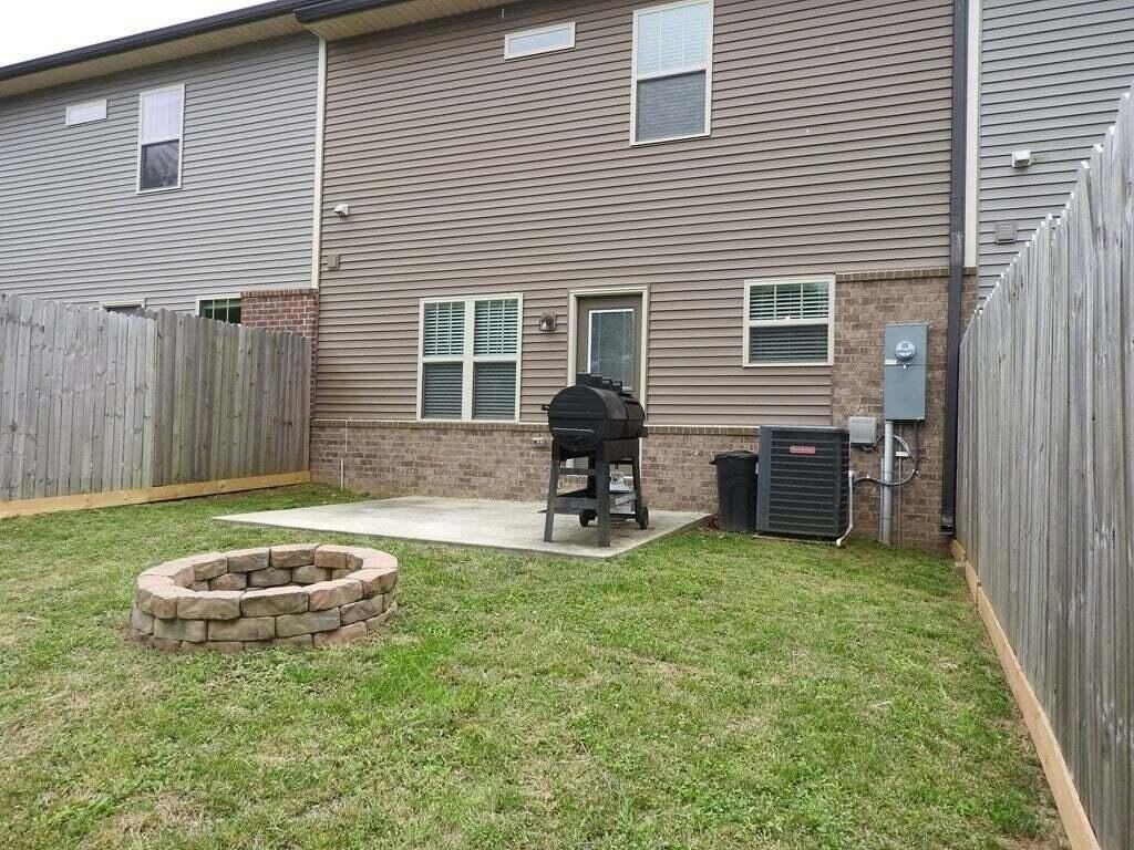 224 Bellingham Dr Ne - Photo 2 of 3