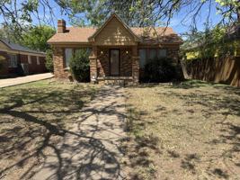 featured image of 1858 Live Oak St