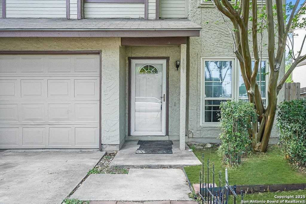 12215 Stoney Xing - Photo 3 of 18