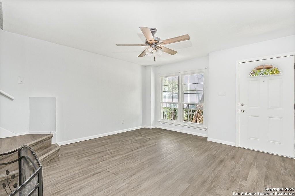 12215 Stoney Xing - Photo 4 of 18