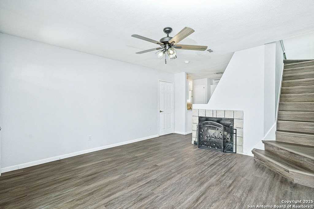 12215 Stoney Xing - Photo 5 of 18