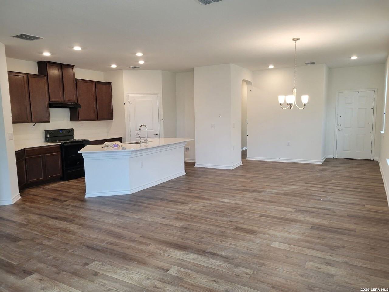 6511 Hibiscus Fls - Photo 3 of 7