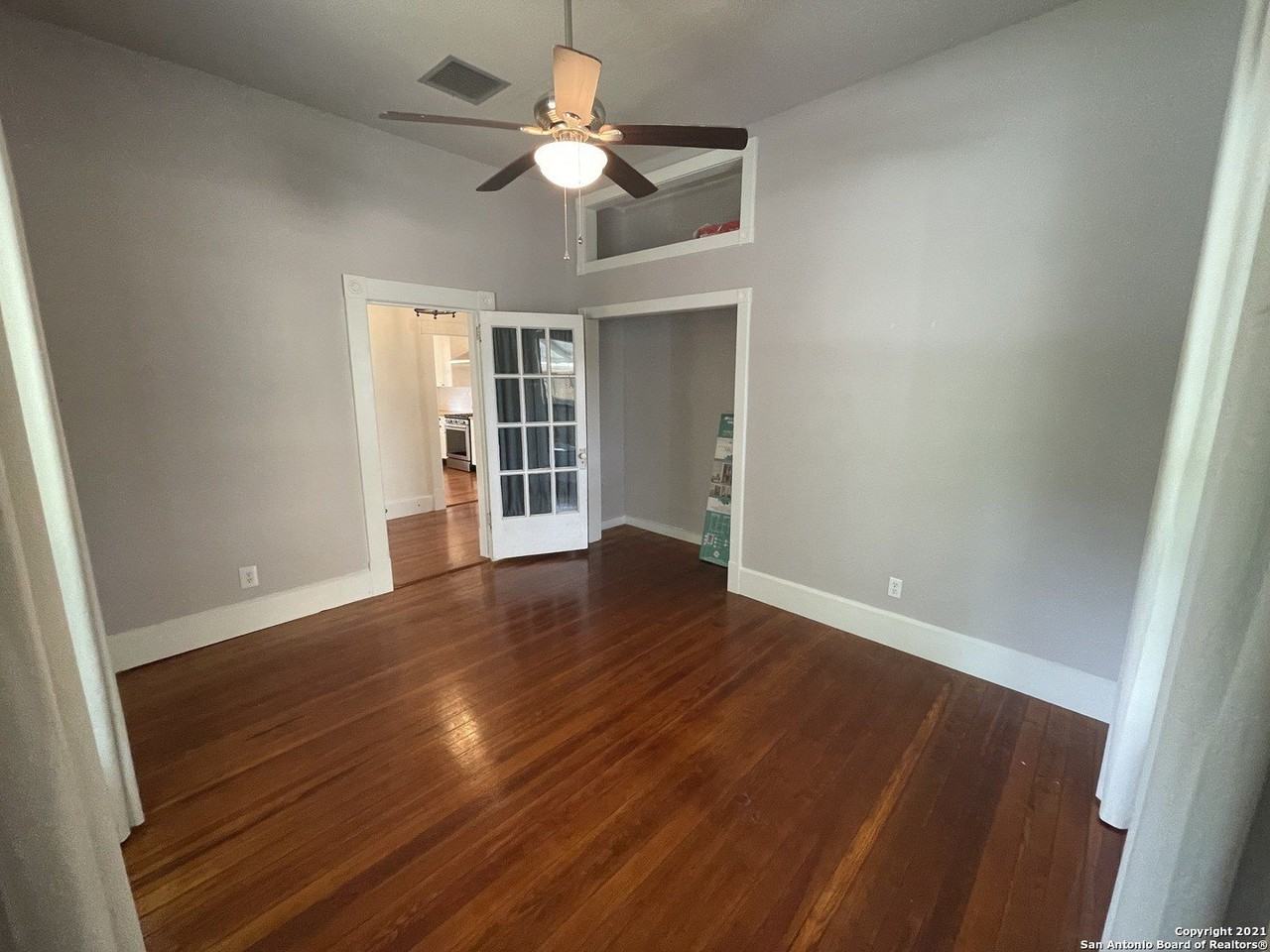 218 Vance St - Photo 5 of 9