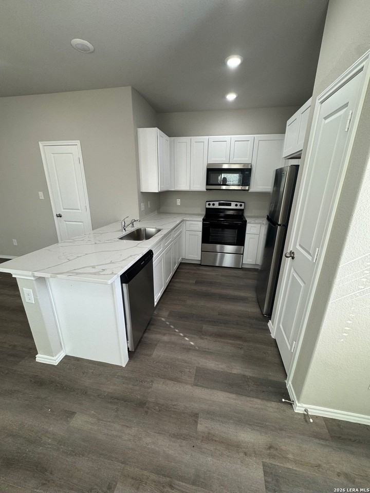 7818 Shetland Dr #101 - Photo 2 of 15