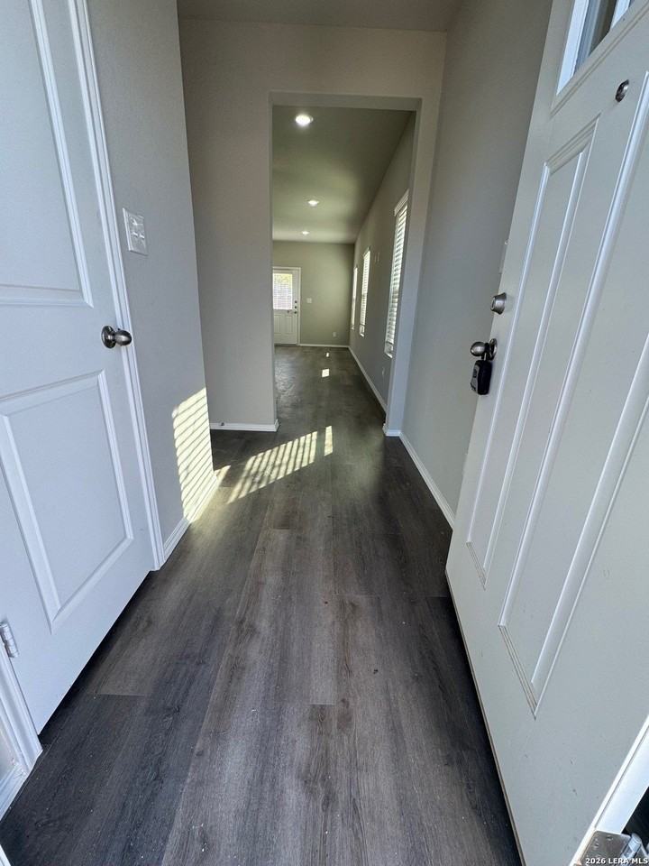 7818 Shetland Dr #101 - Photo 5 of 15