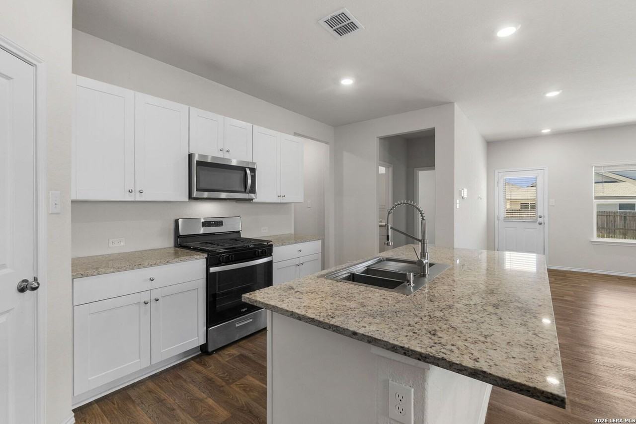 4021 Lilac Path - Photo 6 of 28