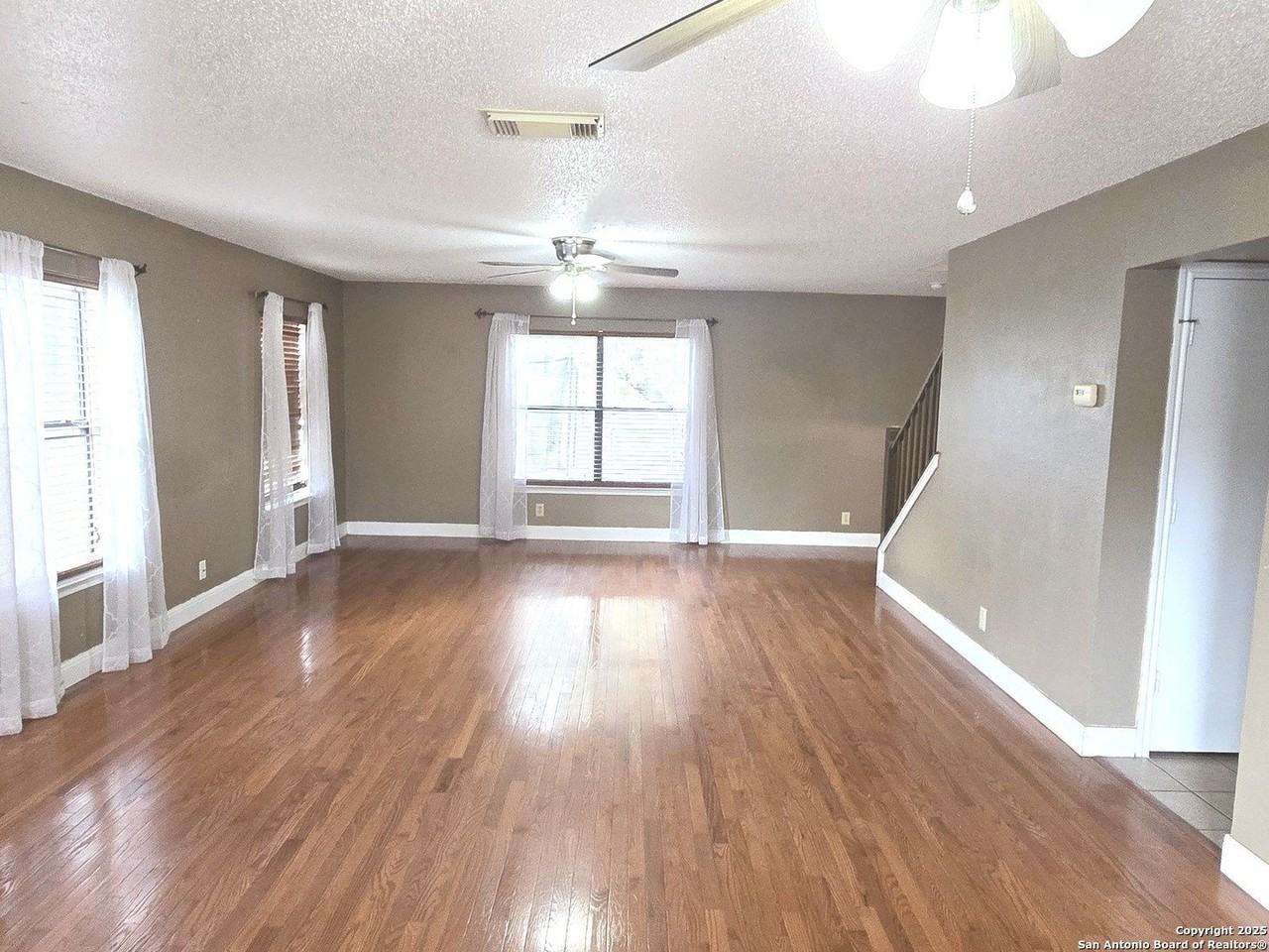 9415 Silverfeather - Photo 7 of 50