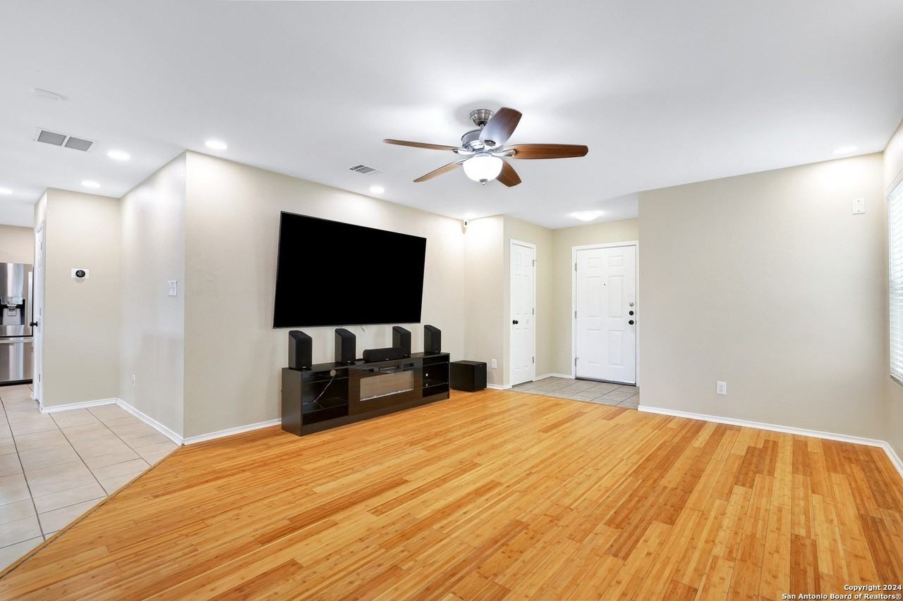 6026 Campstool Rd - Photo 3 of 30