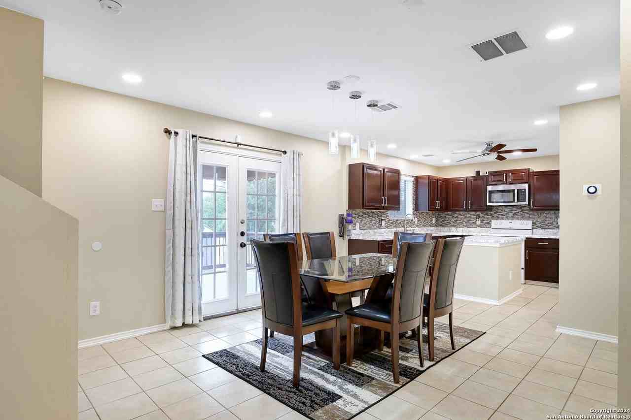 6026 Campstool Rd - Photo 6 of 30