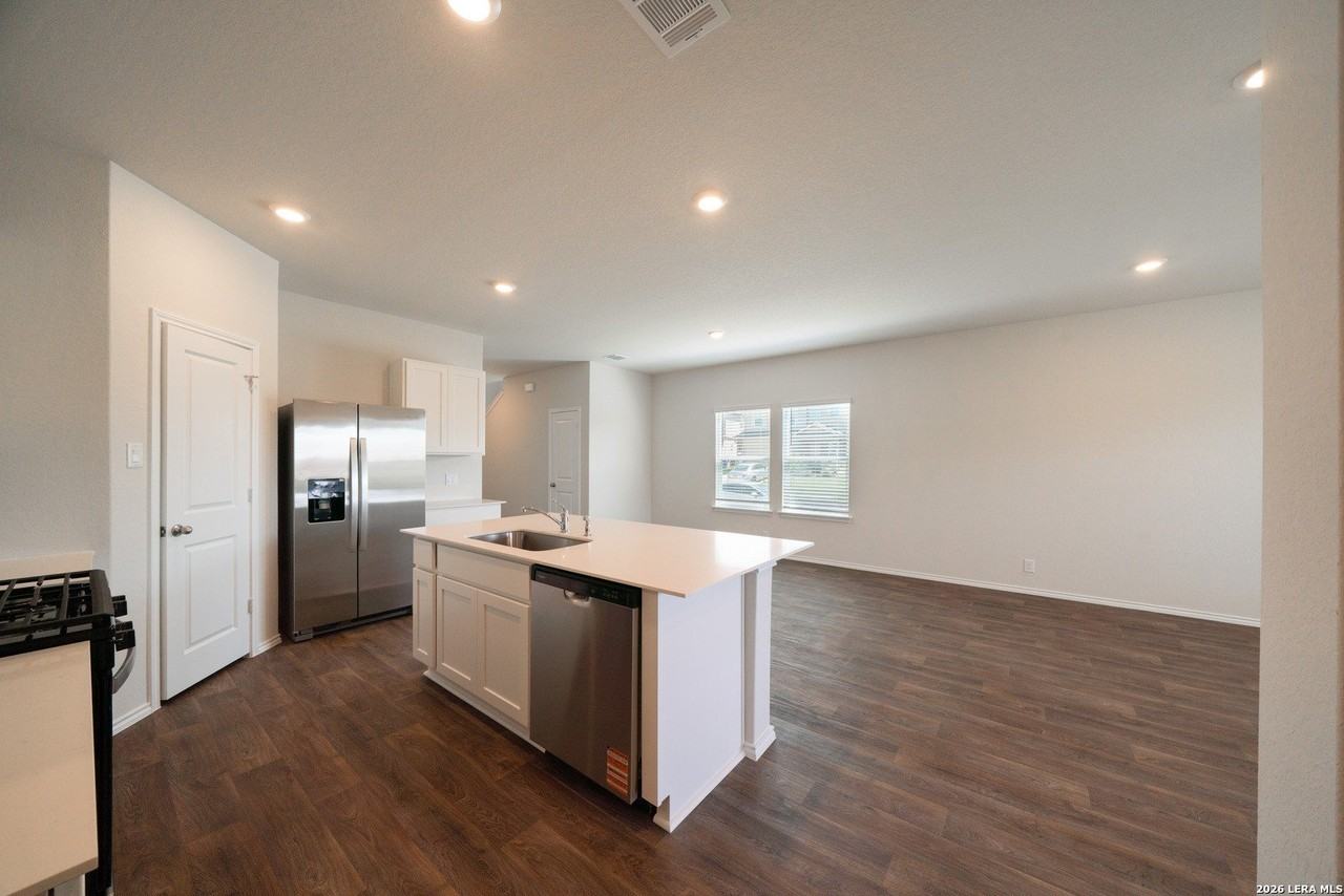 111 Sabine Gull - Photo 4 of 20